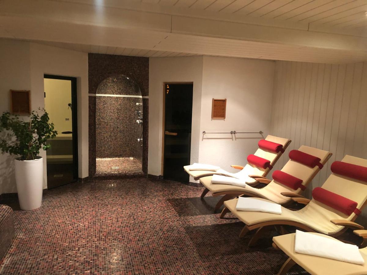 B&B Hotel Alpenrose Rooms & Apartments Вальес Экстерьер фото