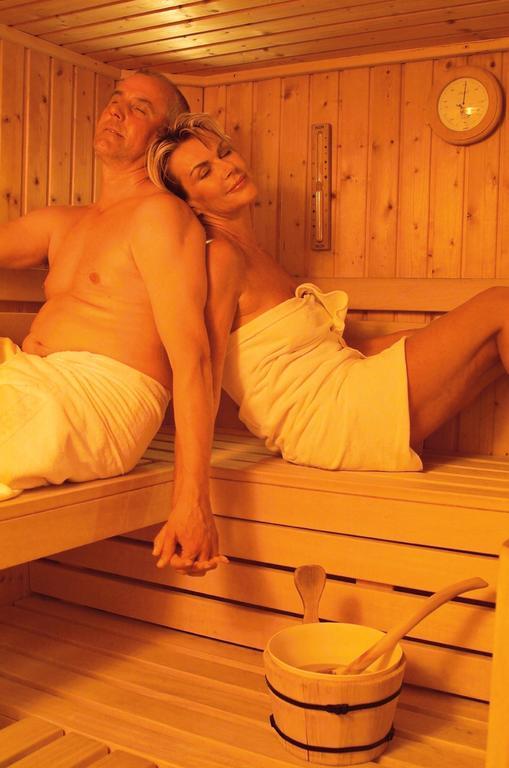 B&B Hotel Alpenrose Rooms & Apartments Вальес Экстерьер фото