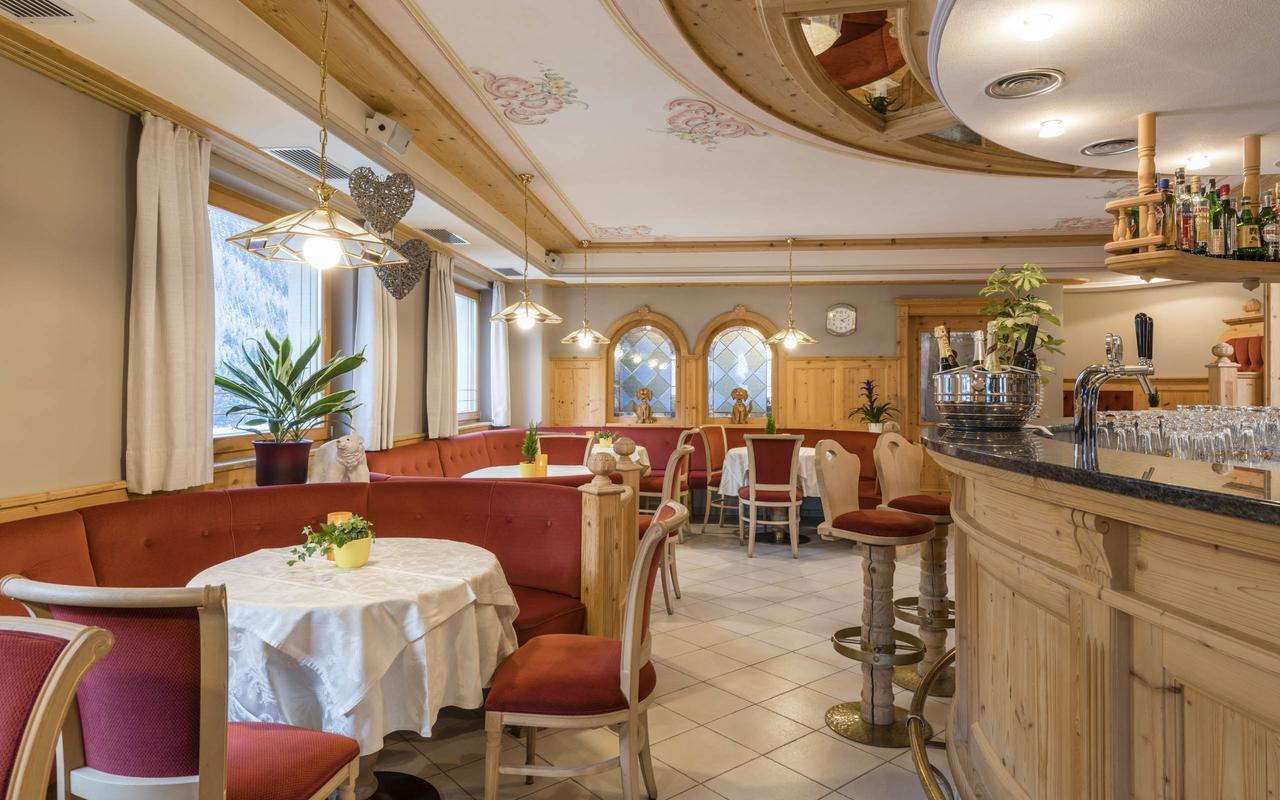 B&B Hotel Alpenrose Rooms & Apartments Вальес Экстерьер фото