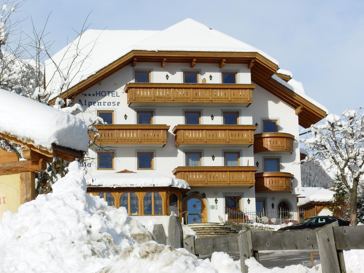 B&B Hotel Alpenrose Rooms & Apartments Вальес Экстерьер фото